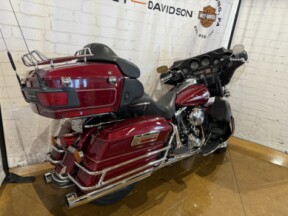 2005 Harley-Davidson® Electra Glide® Ultra Classic® FLHTCU 600056 Lava Red Sunglo thumb 3