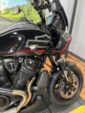 2025 Harley-Davidson® Pan America® 1250 ST VIVID BLACK thumb 3