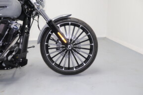 2025 Harley-Davidson® Breakout™ Billiard Gray thumb 0