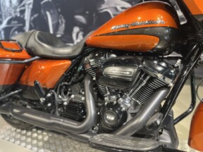 2020 Harley-Davidson® Street Glide® Special Scorched Orange/Silver Flux thumb 3