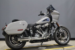 2025 Harley-Davidson® Low Rider™ ST FXLRST thumb 2