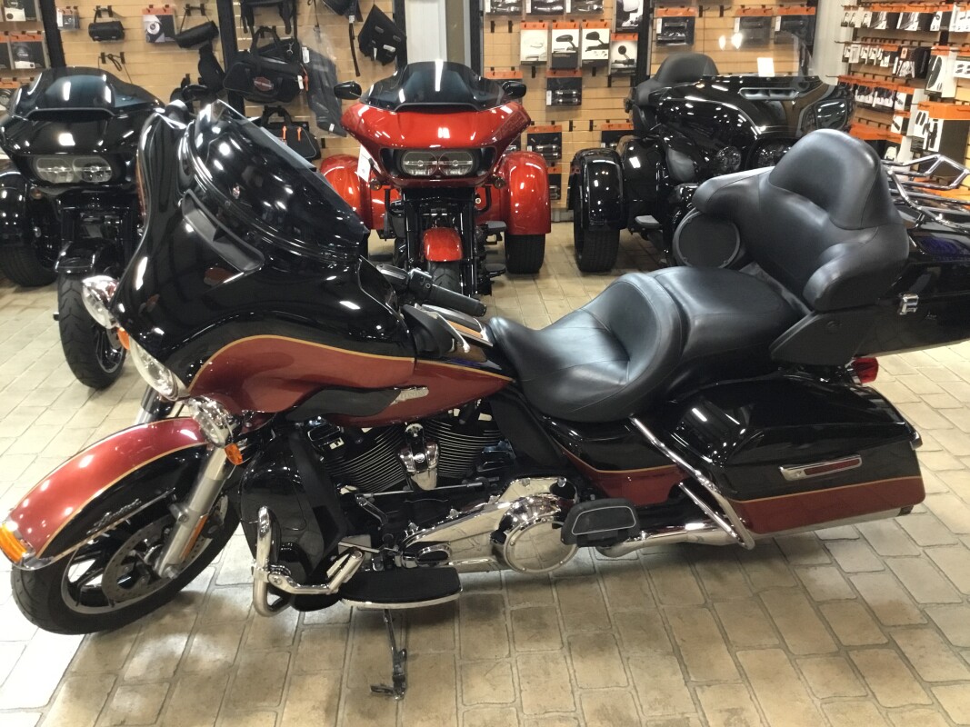 2018 Harley-Davidson Ultra Limited Vivid Black - Photo 4