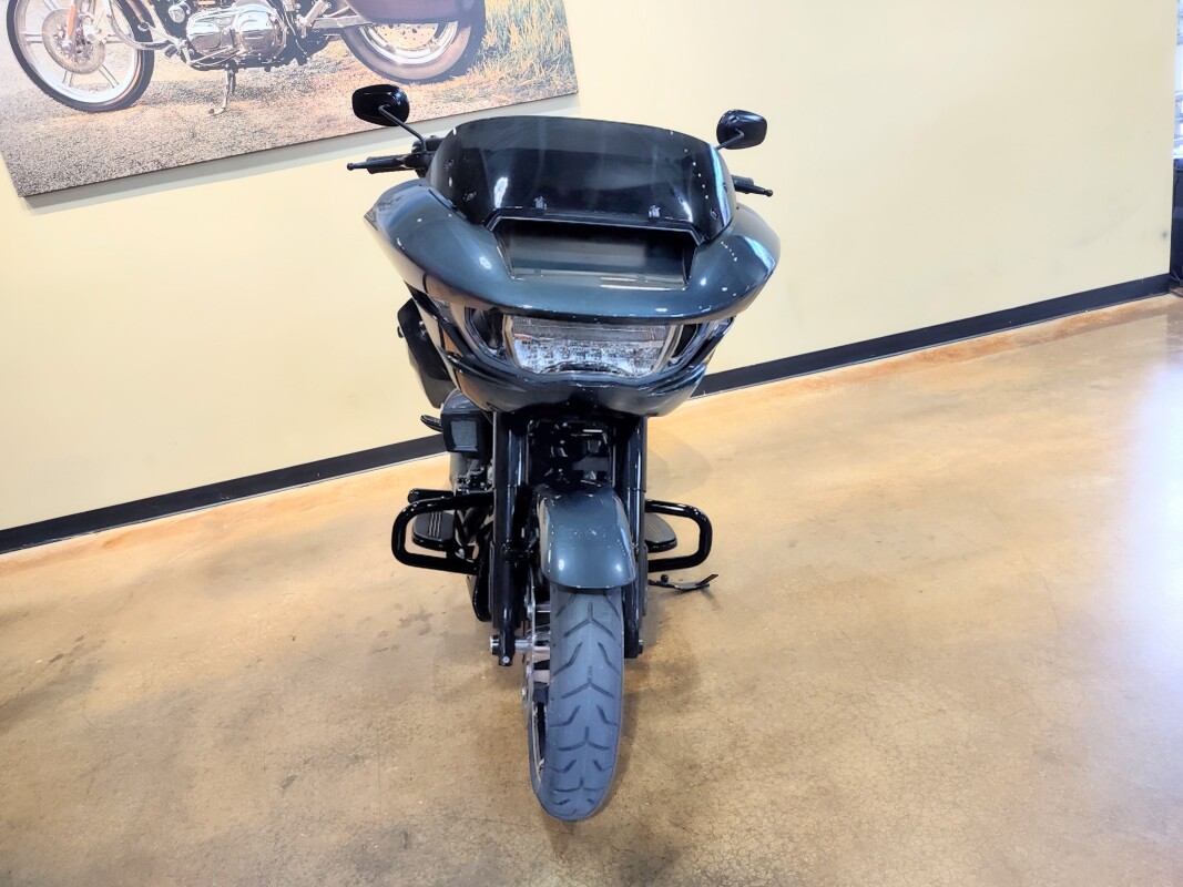 Road Glide - Photo 3