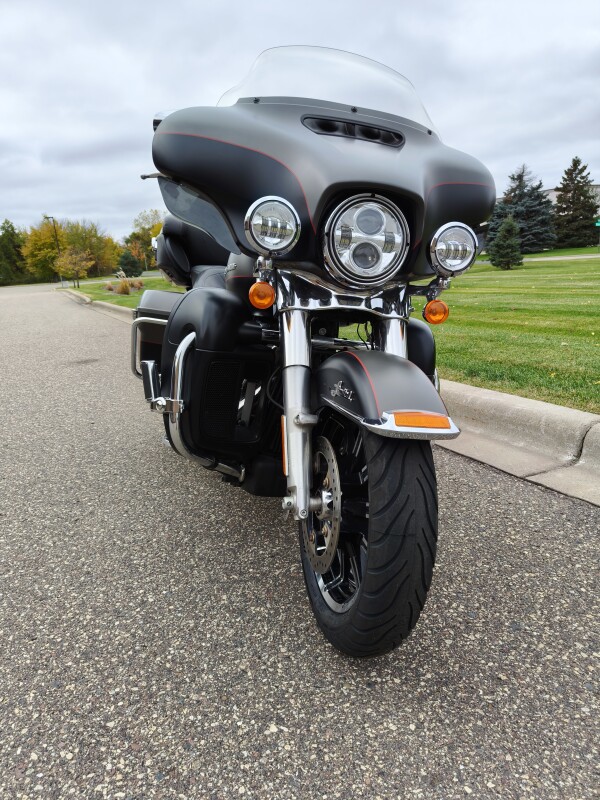 2018 Harley-Davidson Ultra Limited Industrial Gray Denim/Black Denim - Photo 5