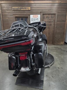 2019 Harley-Davidson Electra Glide Ultra Classic BLACK W/PINSTRIPE - Photo 3