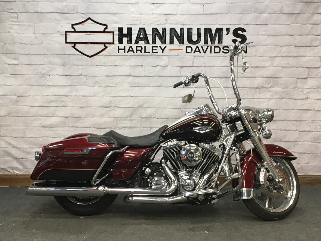 2015 Harley-Davidson Road King Classic Mys Red Sunglo/Blackened Cayenne Sunglo FLHR