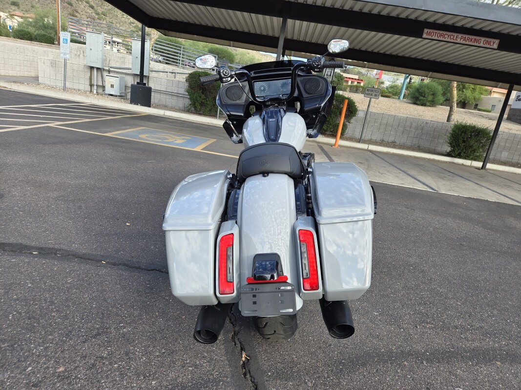 FLTRX 2025 Road Glide - Photo 3