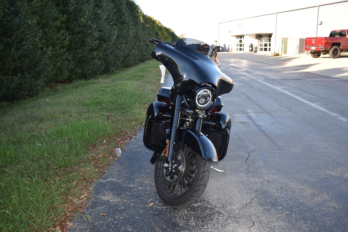 FLHRXS 2018 Road King Special - Photo 3