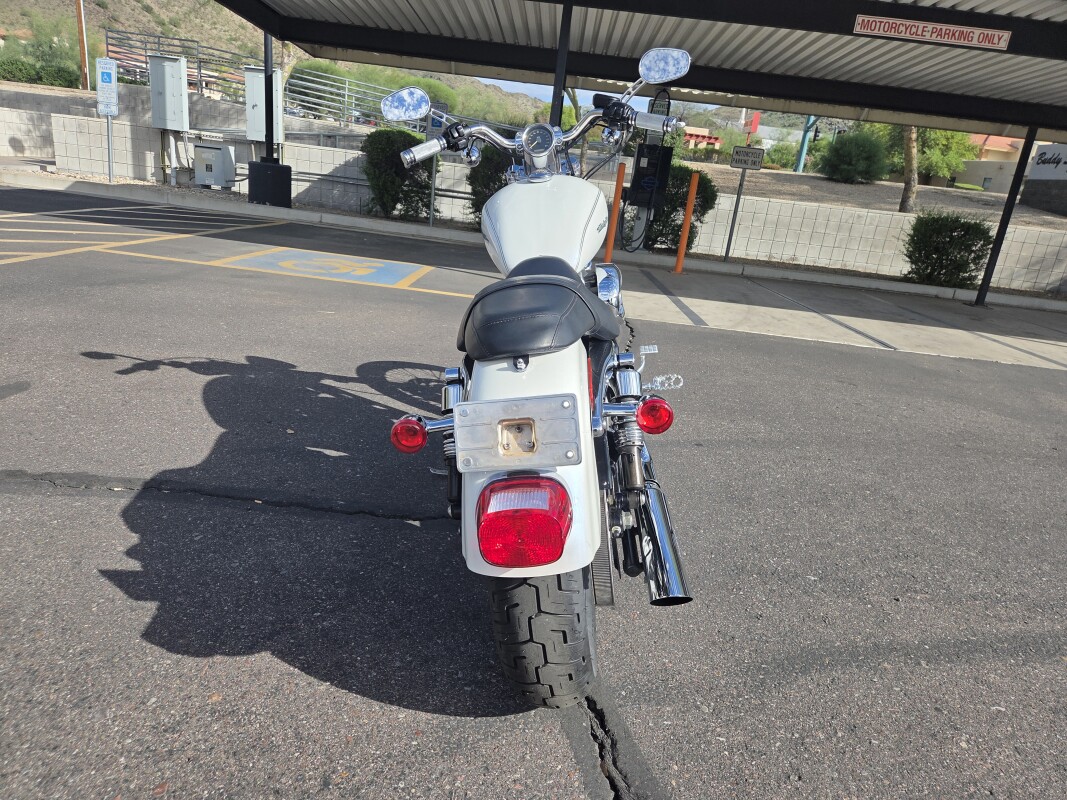 XL 883C 2006 Sportster 883 Custom - Photo 3