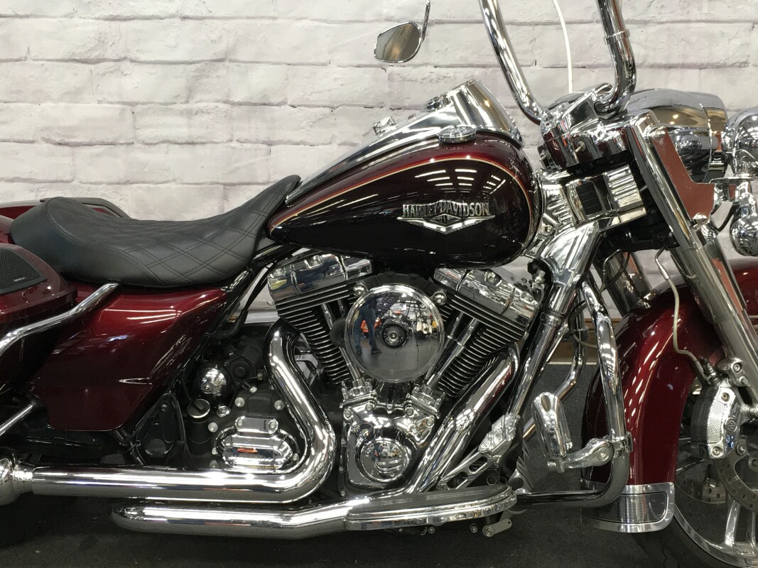 2015 Harley-Davidson Road King Classic Mys Red Sunglo/Blackened Cayenne Sunglo FLHR - Photo 3