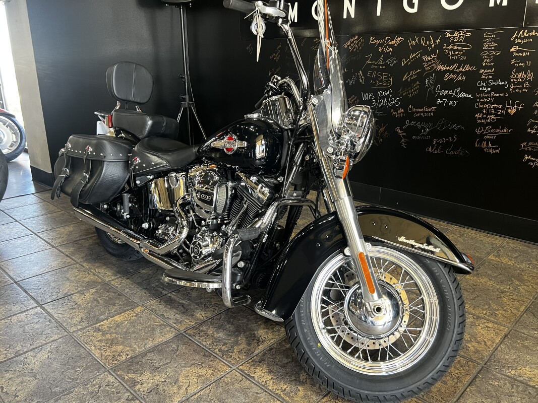 2017 Harley-Davidson Heritage Softail Classic - Photo 2