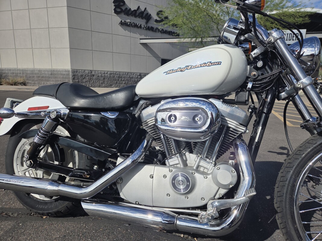 XL 883C 2006 Sportster 883 Custom - Photo 2