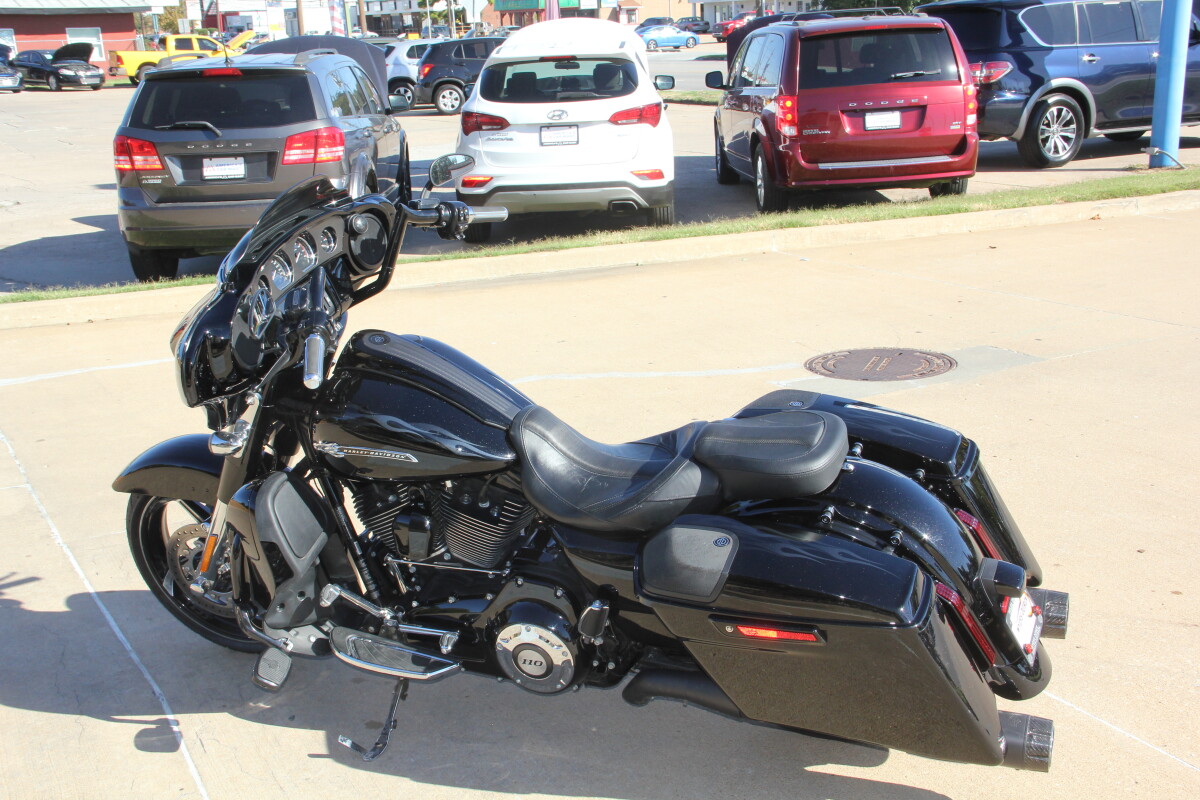 2016 Harley-Davidson CVO Street Glide - Photo 7