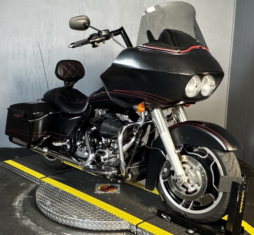 2011 Harley-Davidson Road Glide Custom FLTRX BLACK DENIM W/PINSTRIPE - Photo 7