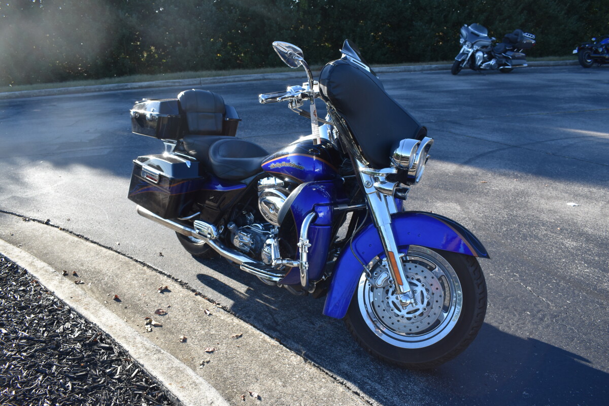 2004 Harley-Davidson Screamin’ Eagle Electra Glide - Photo 2