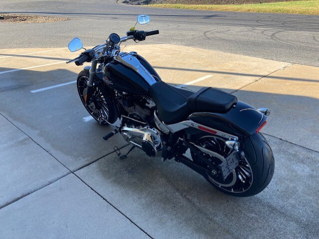 Harley-Davidson Breakout 2025 FXBR Midnight Firestorm - Photo 4