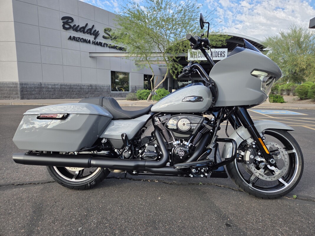 FLTRX 2025 Road Glide