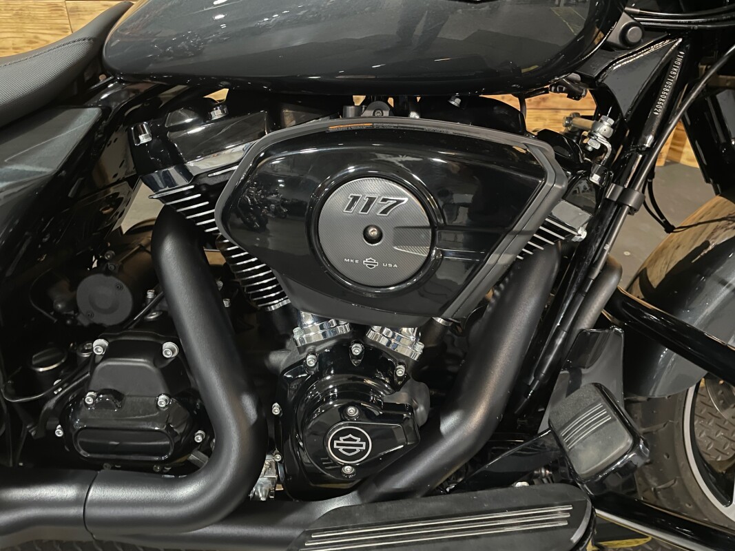 Harley-Davidson Street Glide 2025 FLHX IRON HORSE MTLC - Photo 2