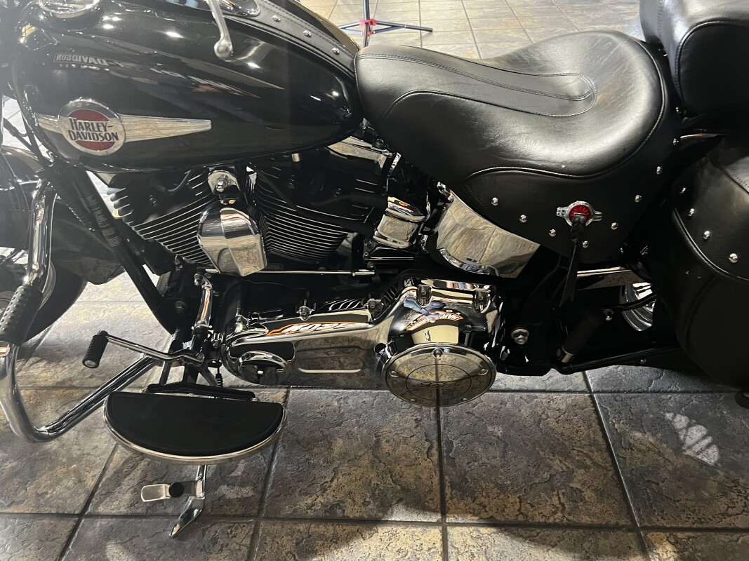2017 Harley-Davidson Heritage Softail Classic - Photo 10