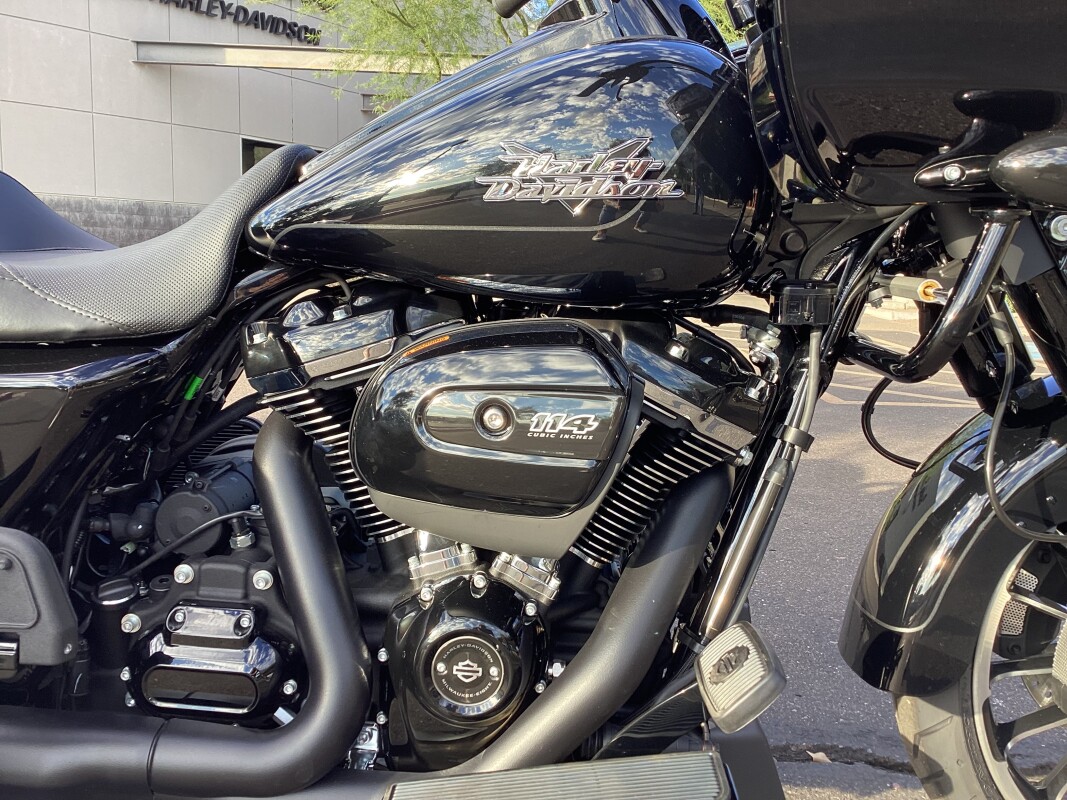 FLTRT 2025 Road Glide 3 - Photo 2