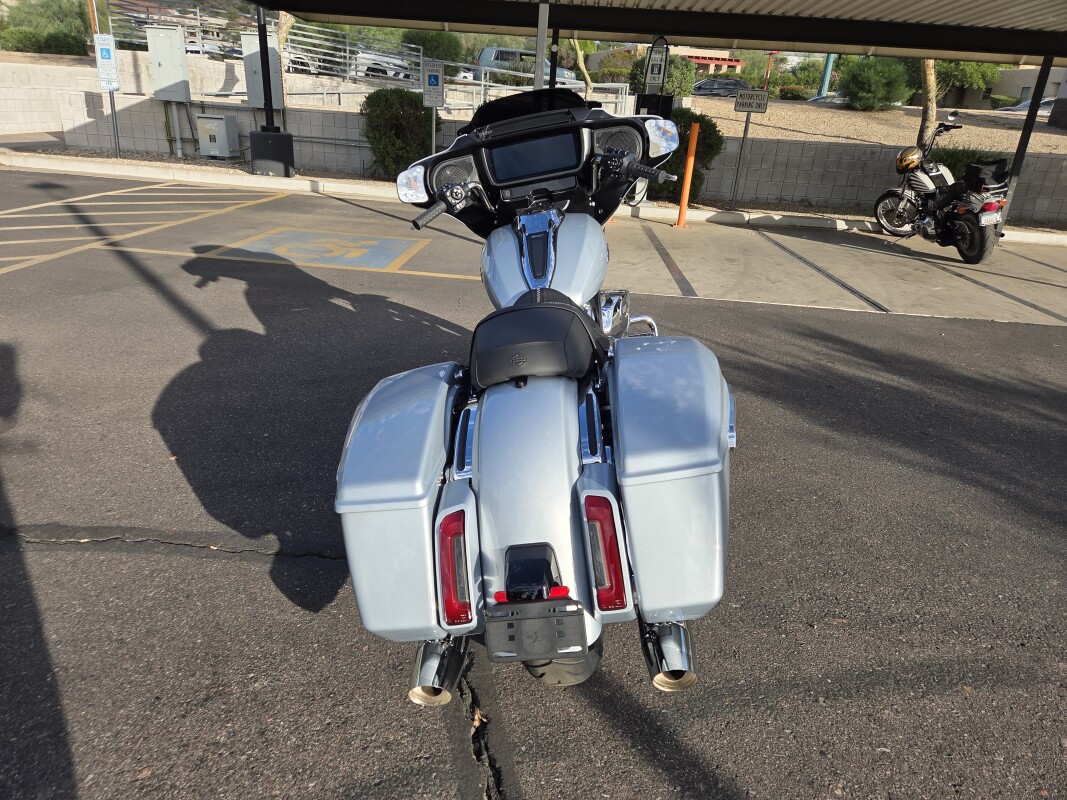 FLHX 2025 Street Glide - Photo 3