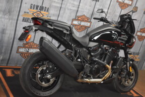 RA1250ST 2025 Pan America® 1250 ST thumb 2