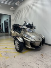 2017 Can-Am Spyder RT Champagne thumb 3