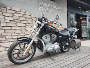 2012年モデル　XL883Lスーパーロー　ビビッドブラック thumb 3