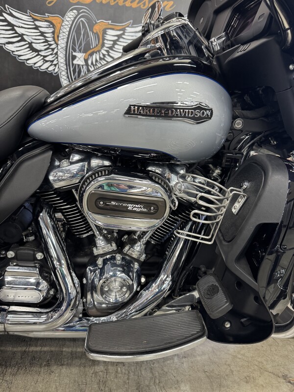 2019 Harley-Davidson Tri Glide Ultra FLHTCUTG - Photo 2