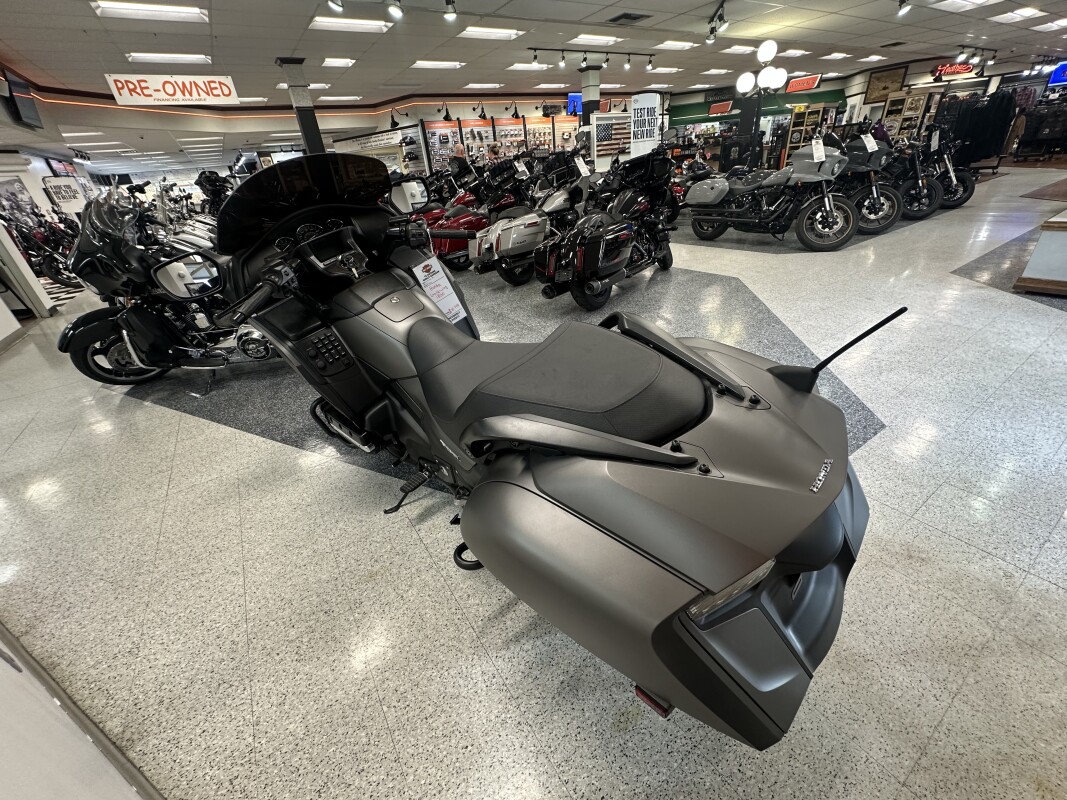 2015 Honda Gold Wing F6B Matte Silver - Photo 4