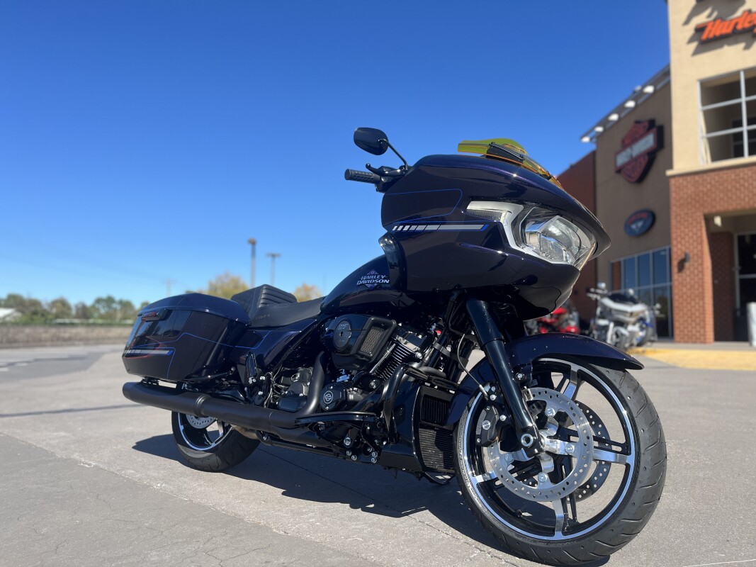 2025 Harley-Davidson Road Glide FLTRX - Photo 2