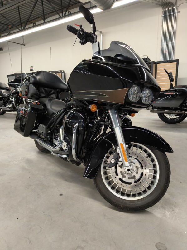 2013 Harley-Davidson Road Glide Ultra Black - Photo 3
