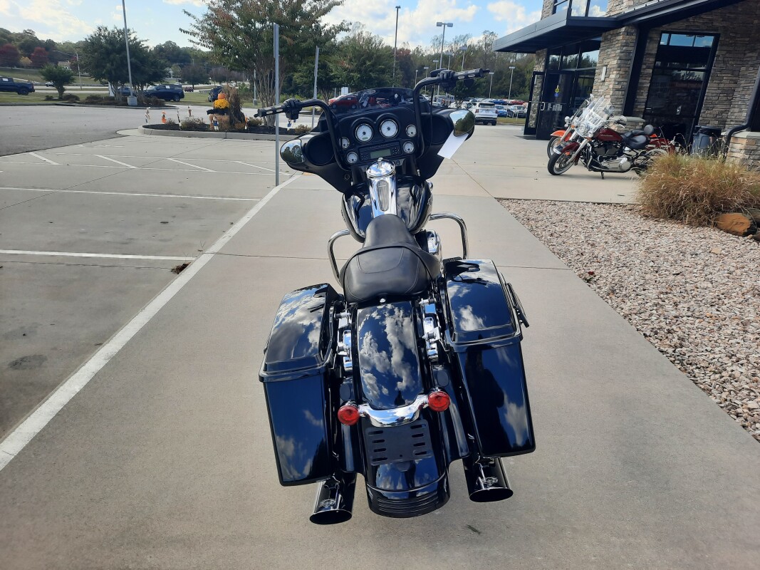2012 Street Glide 103 - Photo 7