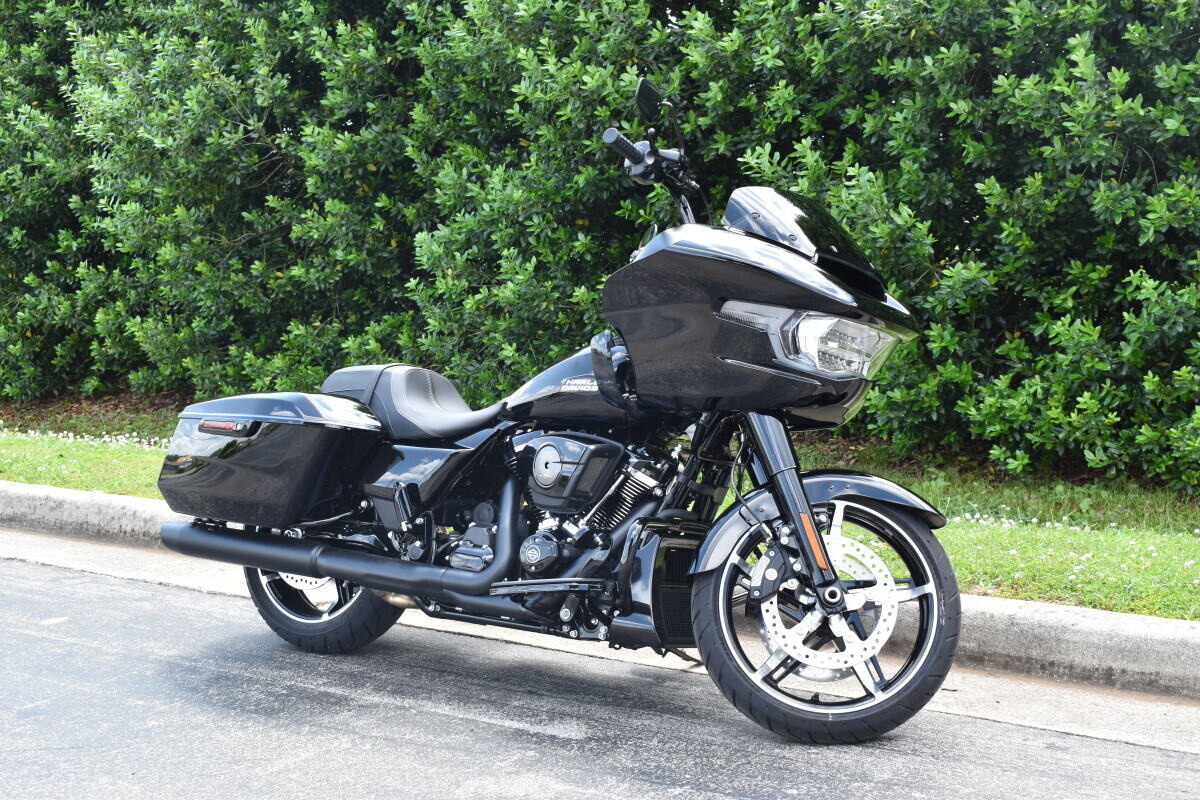 2025 Harley-Davidson Road Glide - Photo 2