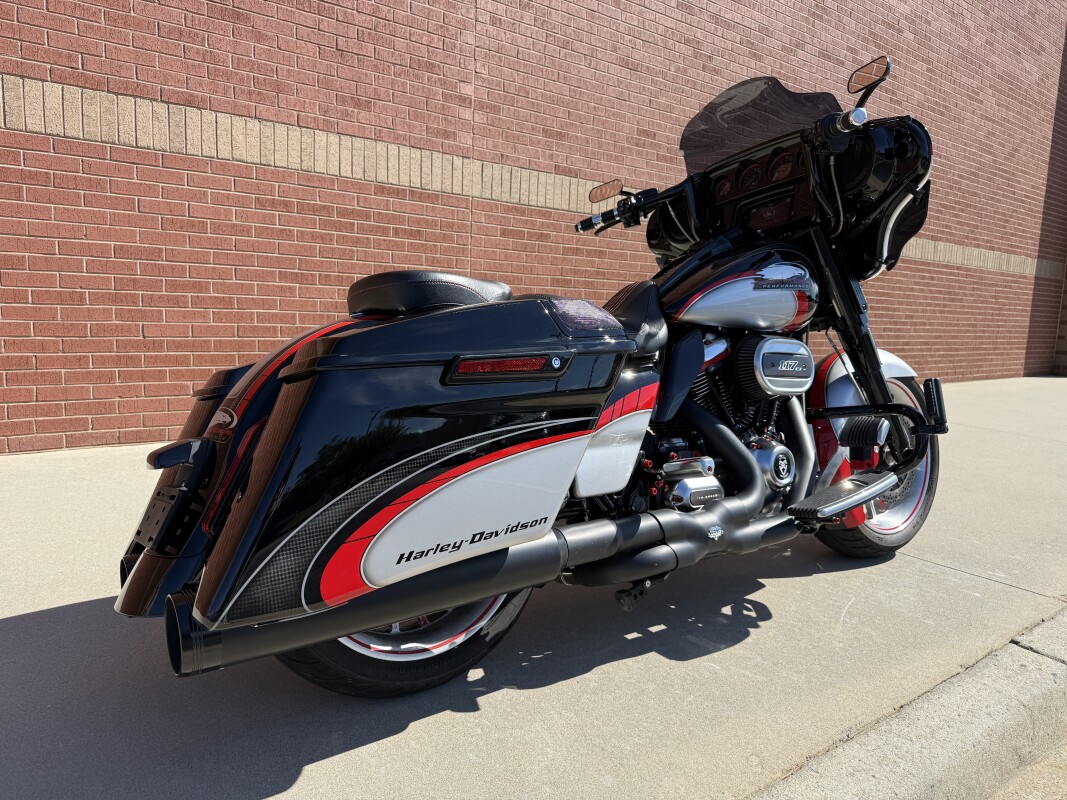 FLHXSE 2020 CVO Street Glide - Photo 5
