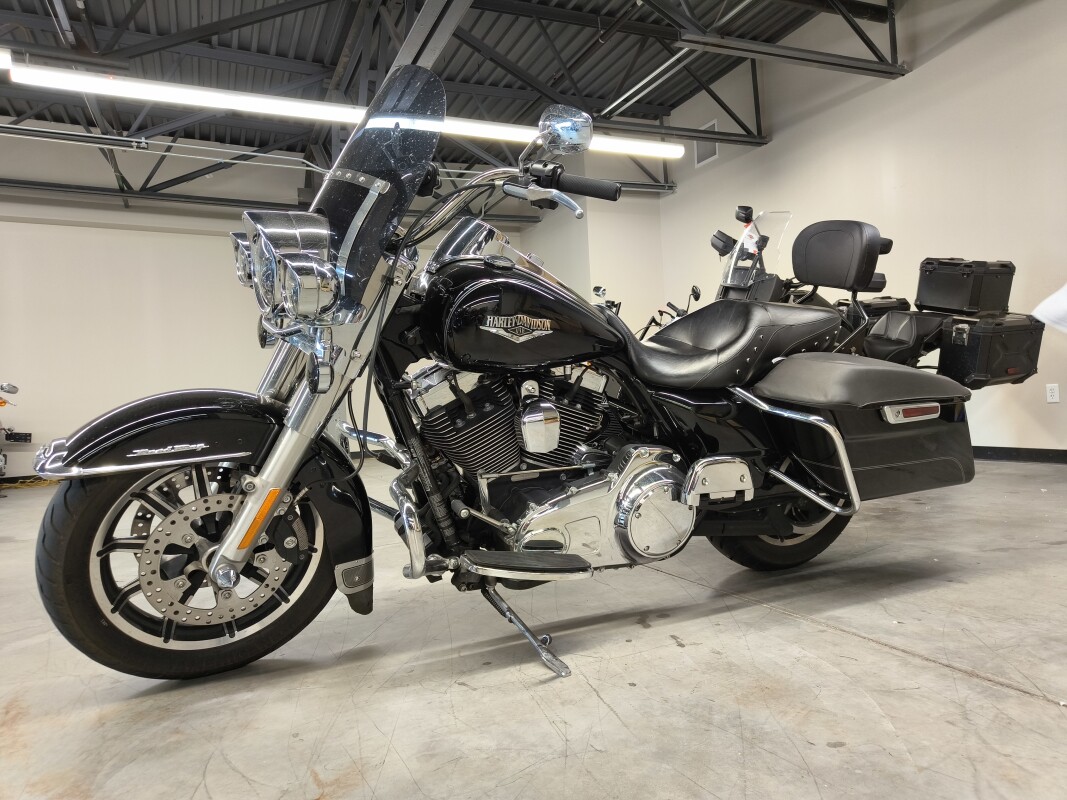 2014 Harley-Davidson Road King Black - Photo 2
