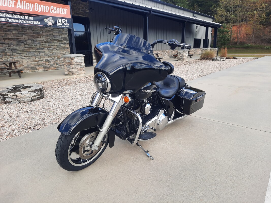 2012 Street Glide 103 - Photo 2