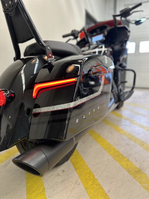 2024 Indian Challenger Elite Black Candy - Photo 6