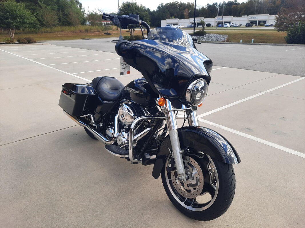 2012 Street Glide 103 - Photo 4