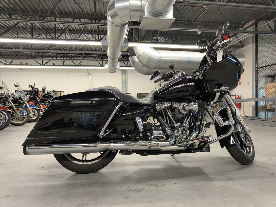 2017 Harley-Davidson Road Glide Special Black