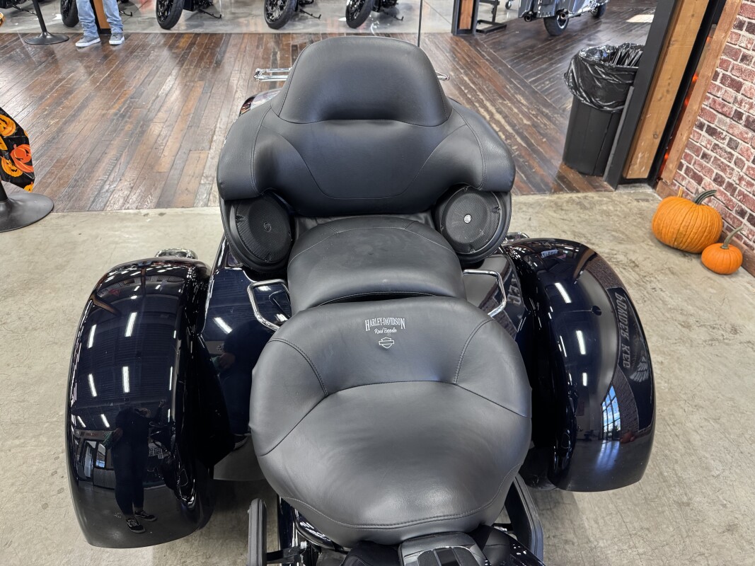 2019 Harley-Davidson Tri Glide Ultra FLHTCUTG - Photo 5