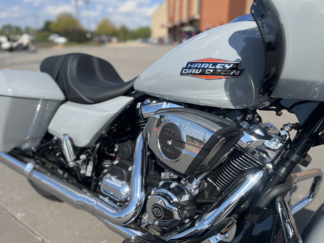 2025 Harley-Davidson Road Glide FLTRX Billiard Gray - Photo 10