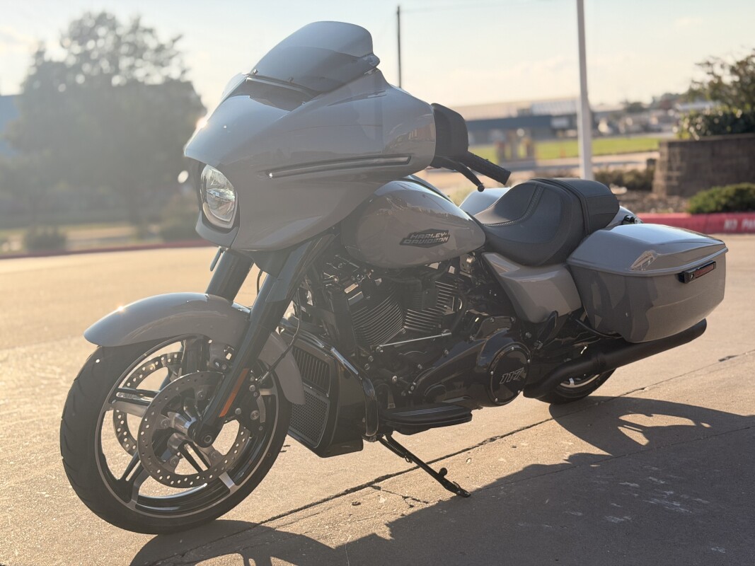 2025 Harley-Davidson Street Glide FLHX Billiard Gray - Photo 5
