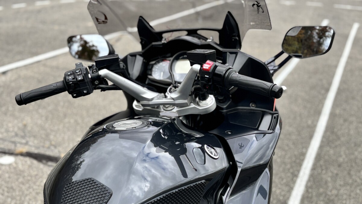 FJR13AESNB 2021 FJR1300ES - Photo 8