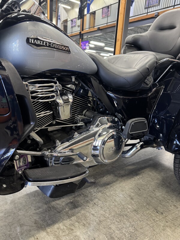 2019 Harley-Davidson Tri Glide Ultra FLHTCUTG - Photo 10