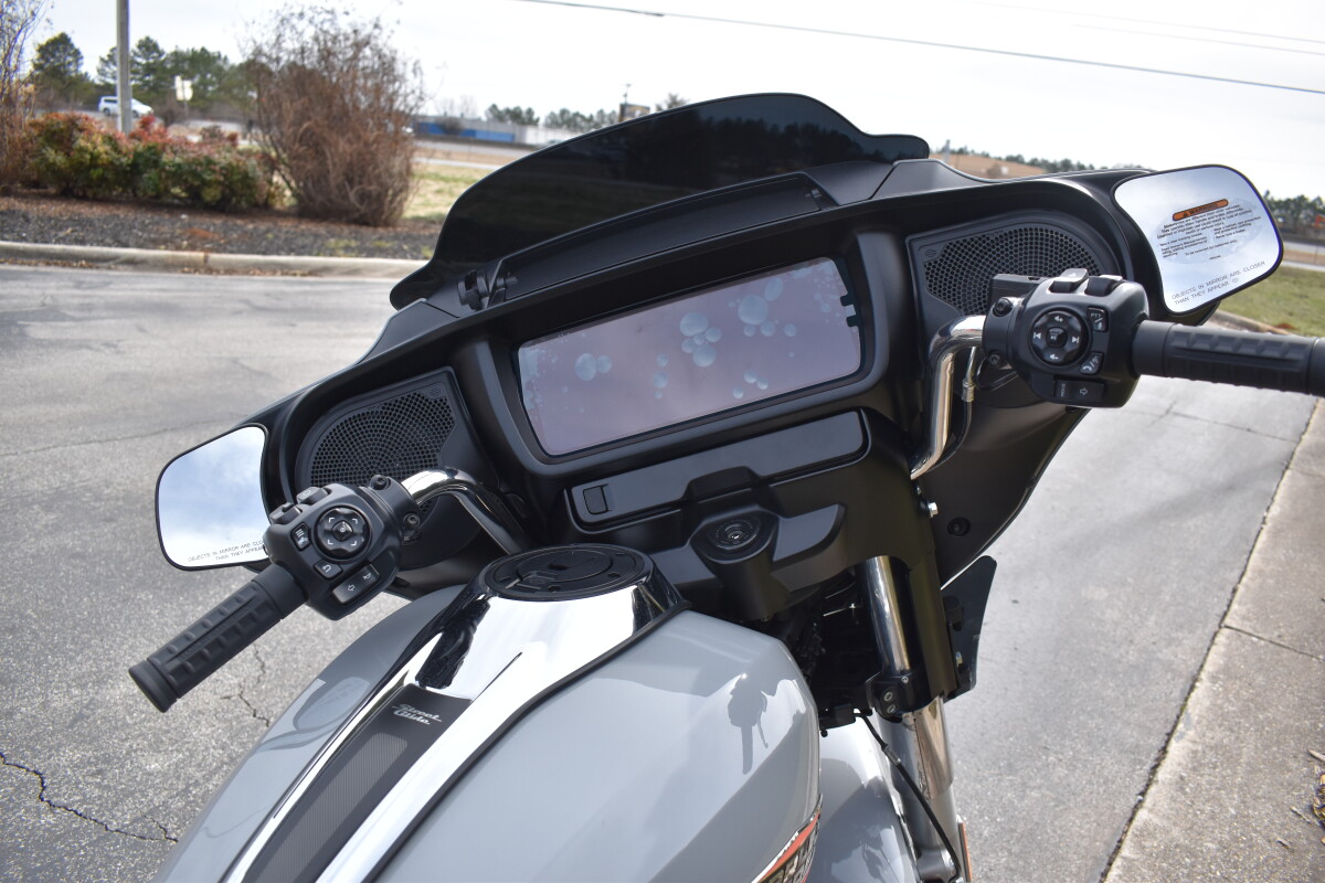 2025 Harley-Davidson Street Glide - Photo 10