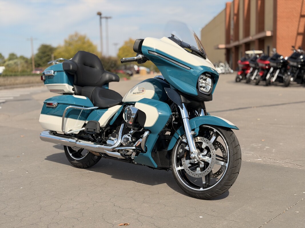 2025 Harley-Davidson Street Glide Ultra FLHXU Custom 1of1 Paint by WiseGuys - Photo 2
