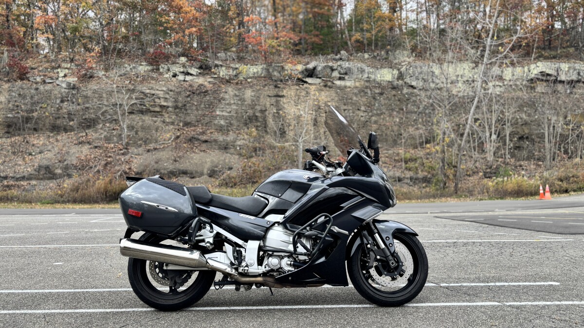 FJR13AESNB 2021 FJR1300ES - Photo 2