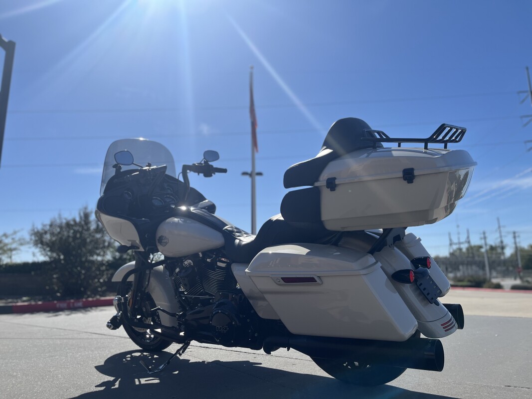 2022 Harley-Davidson Road Glide Special FLTRXS White Sand Pearl 644972 - Photo 5