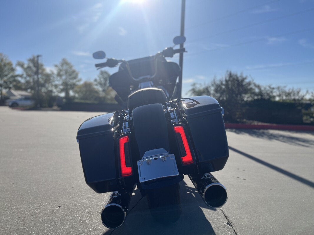 2025 Harley-Davidson Road Glide FLTRX - Photo 4